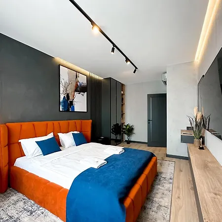 Royal 2 On Shevchenka 38 Str