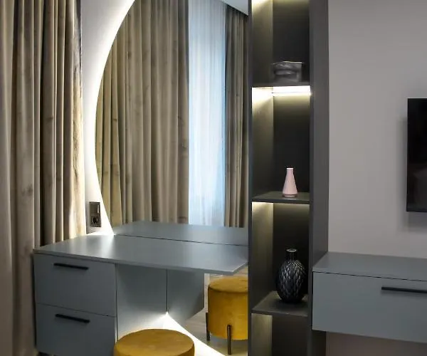 Royal 2 On Shevchenka 38 Str Lvov