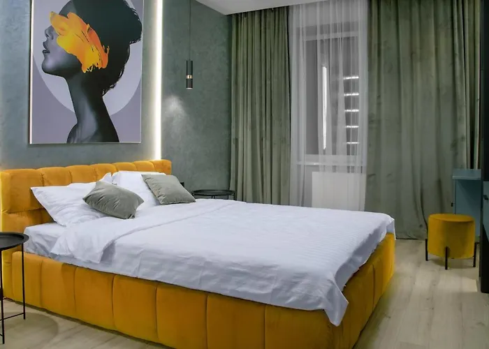 Royal 2 On Shevchenka 38 Str Leópolis