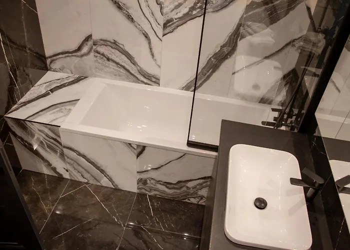 Royal 2 On Shevchenka 38 Str * Lvov